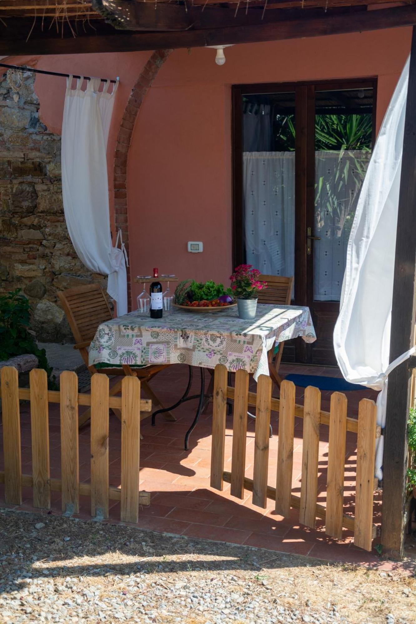 Agriturismo Colle Vento Суверето Номер фото